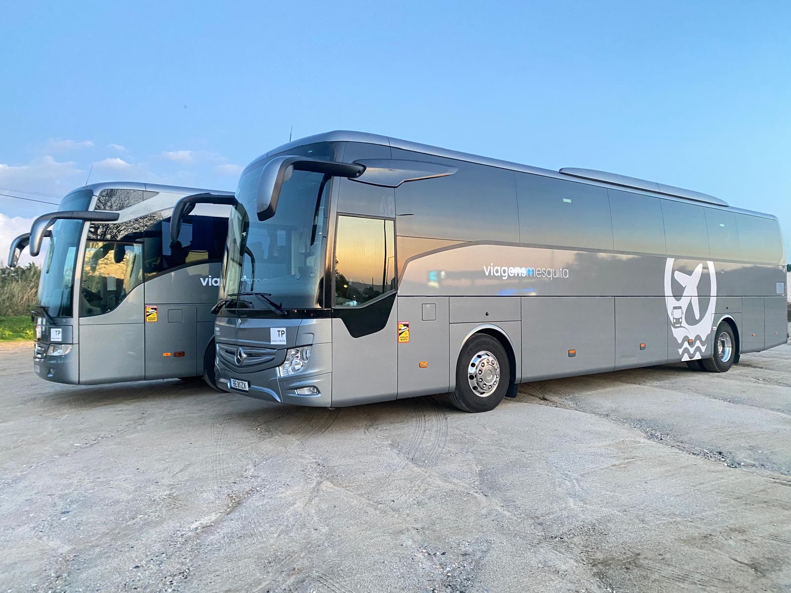 Autocarro Mercedes